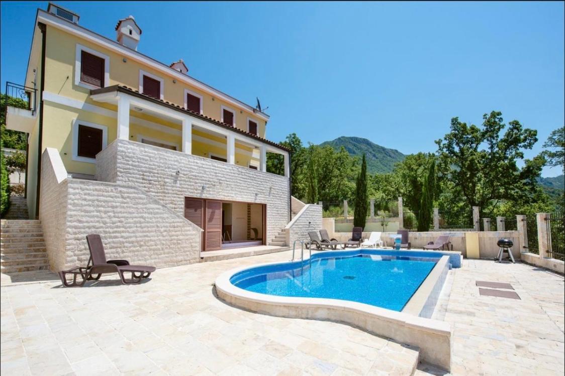 Villa Sunbreeze Delux
