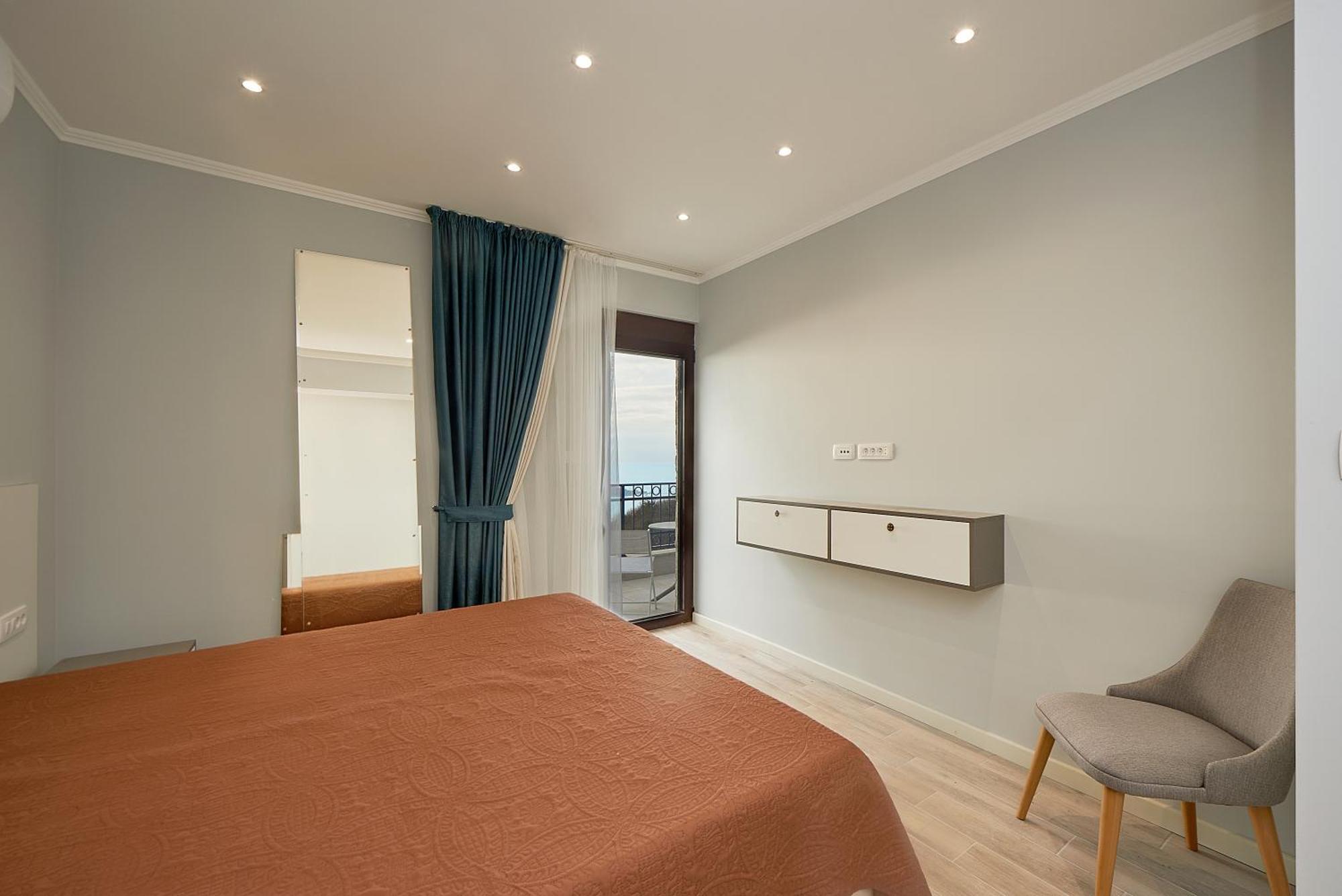 Sunbreeze Delux Budva