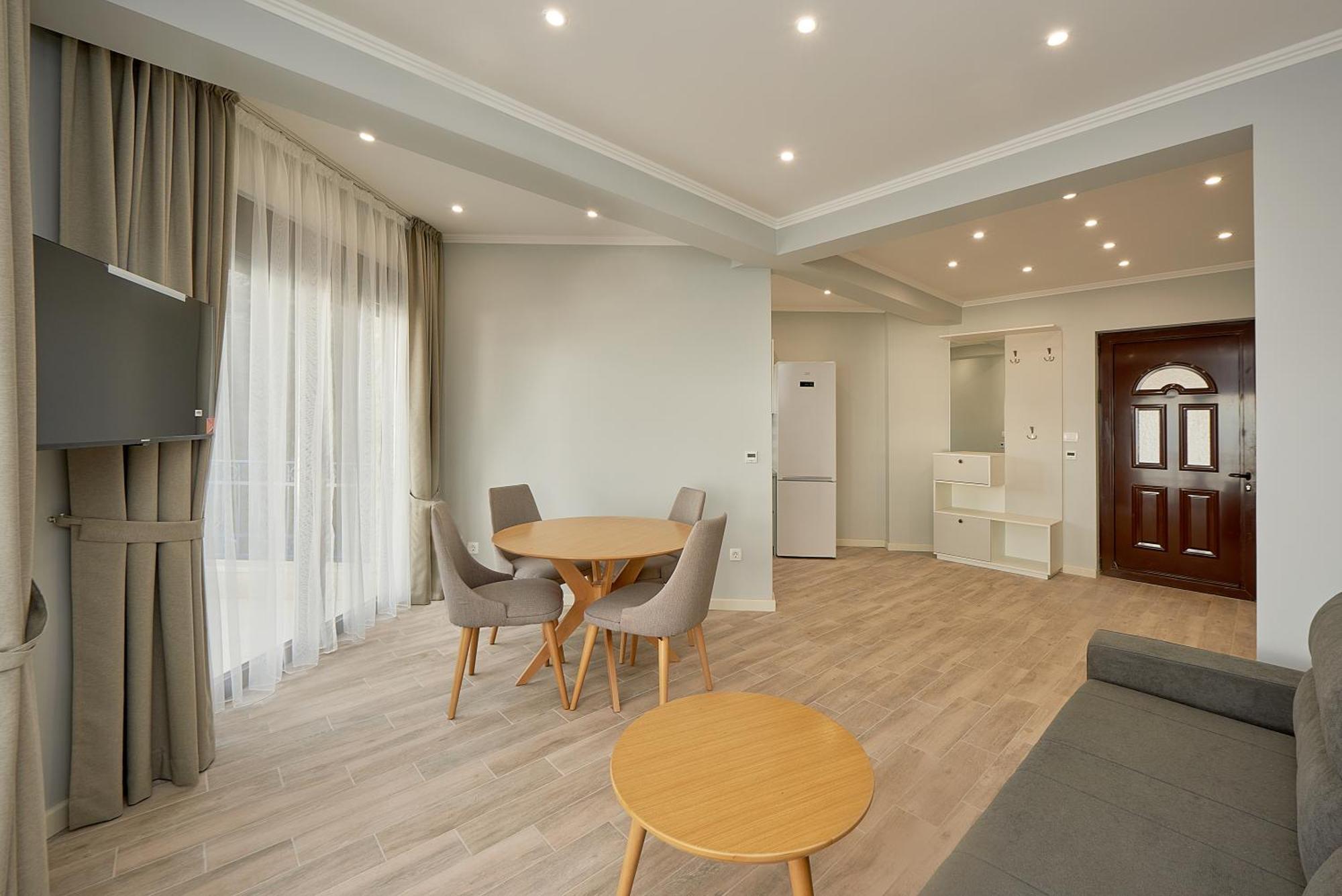 Sunbreeze Delux Villa
