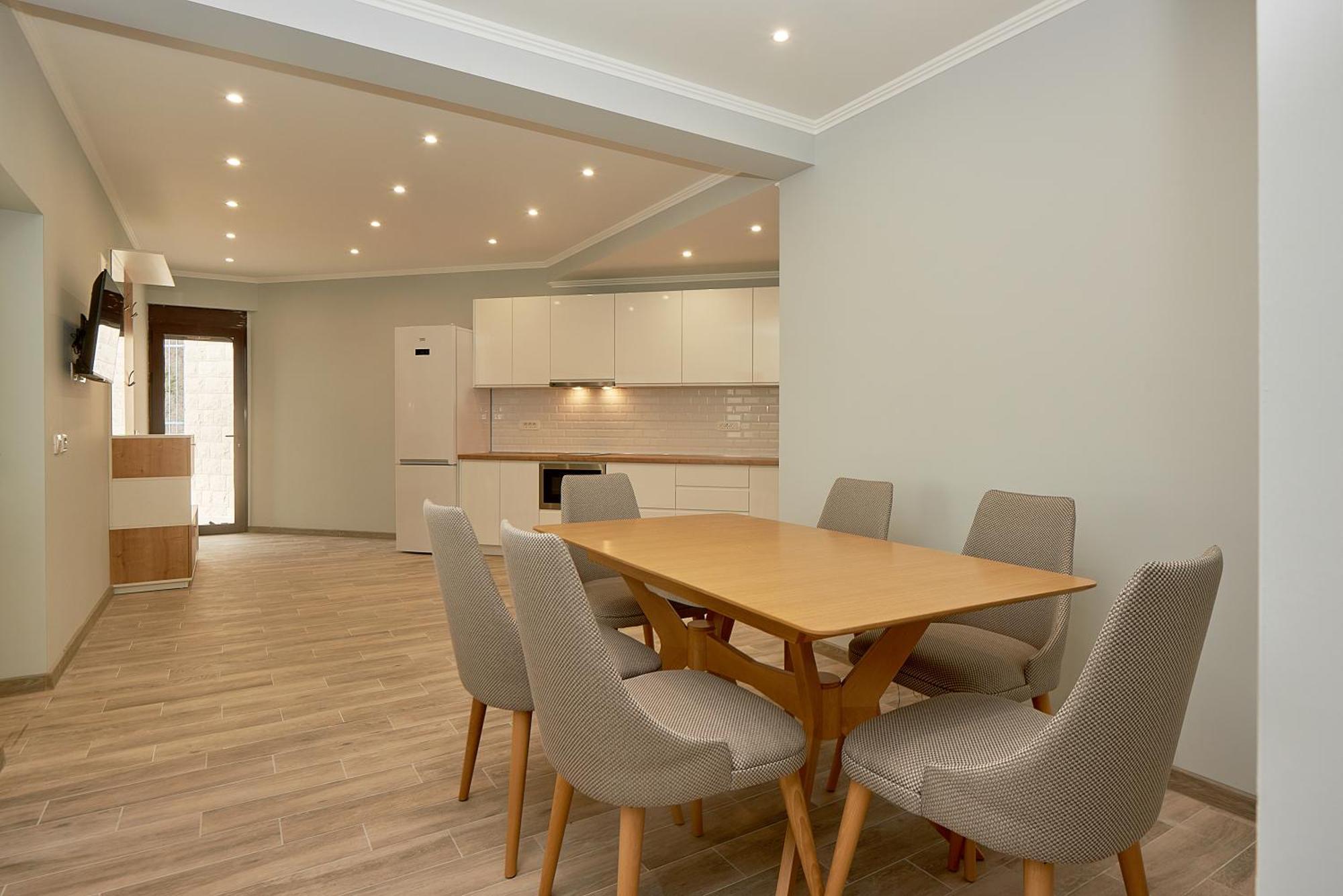 Sunbreeze Delux Villa